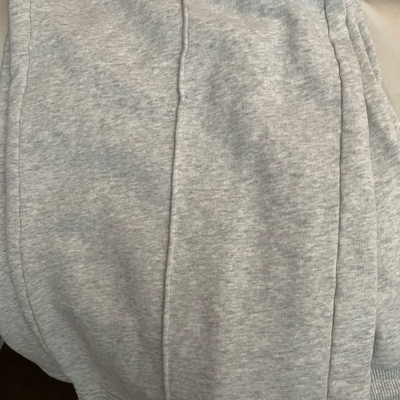 Thick Gray Sweatpants with Center Seam Women’s Size Medium Long - Picture 6 of 11